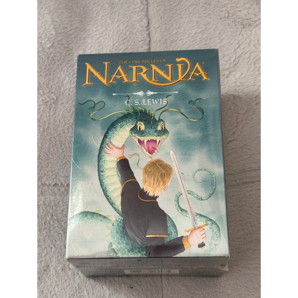 Chronicles of Narnia book set The Lion The With The Wardrobe NEW Trivia book